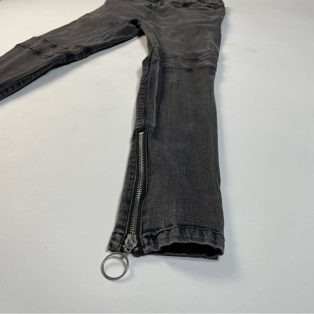 Jean Joggers - Picture 11 of 12